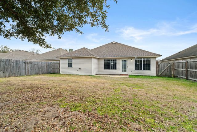 8 S Village Ln., Petal, MS 39465