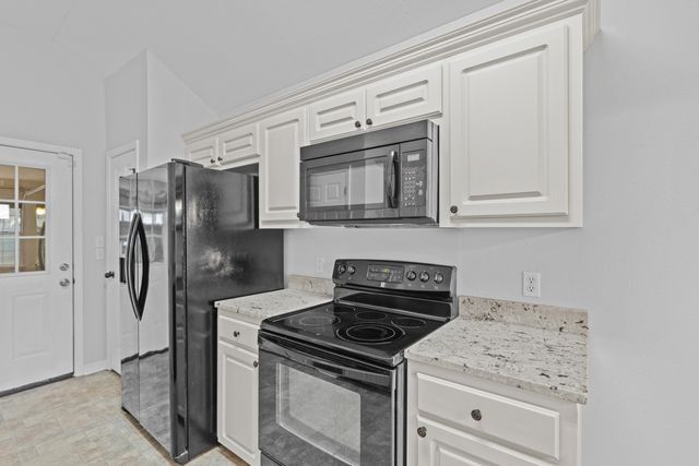 8 S Village Ln., Petal, MS 39465