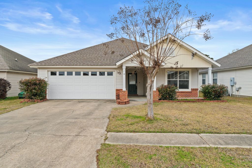 8 S Village Ln., Petal, MS 39465