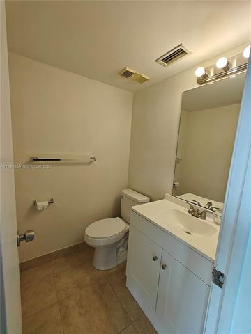 8770 Royal Palm Blvd 203-2, Coral Springs, FL 33065