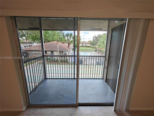 8770 Royal Palm Blvd 203-2, Coral Springs, FL 33065