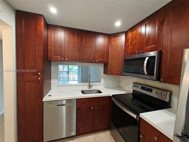 8770 Royal Palm Blvd 203-2, Coral Springs, FL 33065