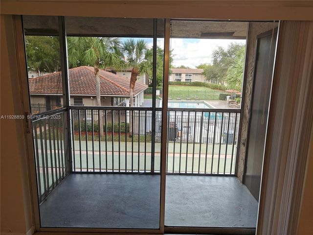 8770 Royal Palm Blvd 203-2, Coral Springs, FL 33065