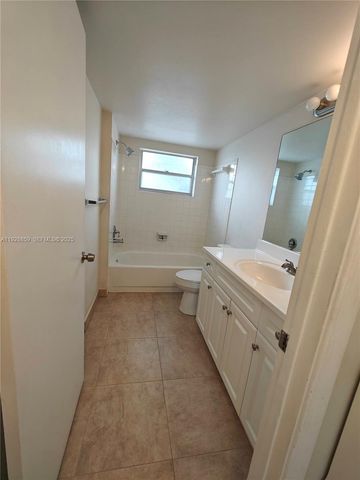 8770 Royal Palm Blvd 203-2, Coral Springs, FL 33065