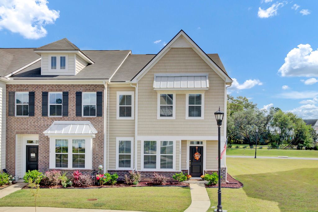 109 Pine Gate Drive, Summerville, SC 29483