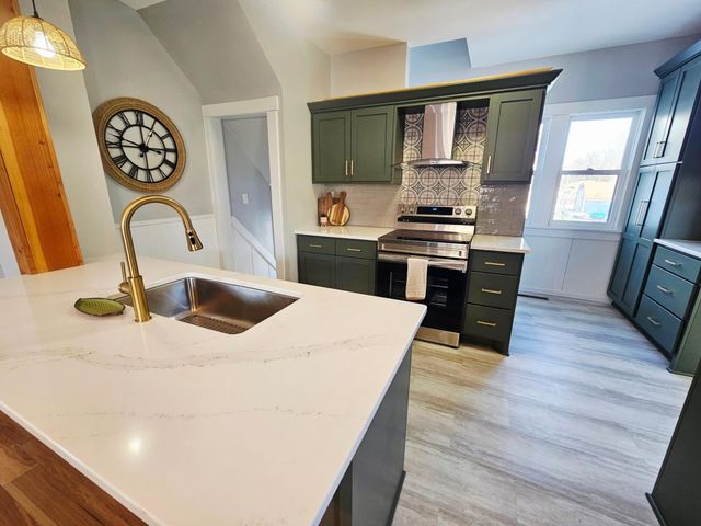 914 N 4th Street, Montevideo, MN 56265