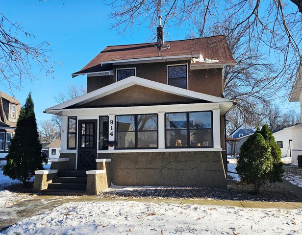 914 N 4th Street, Montevideo, MN 56265