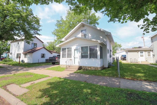 1520 11th STREET S, La Crosse, WI 54601