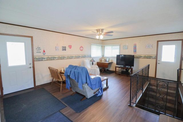 1520 11th STREET S, La Crosse, WI 54601
