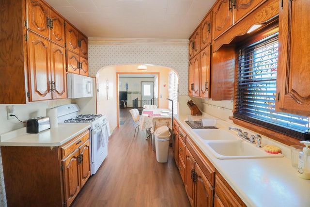 1520 11th STREET S, La Crosse, WI 54601