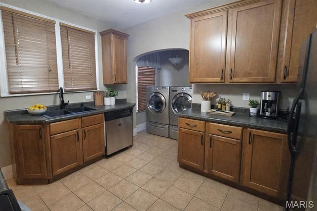 111 W 2nd Street N, Wright City, MO 63390