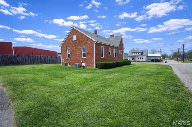 111 W 2nd Street N, Wright City, MO 63390