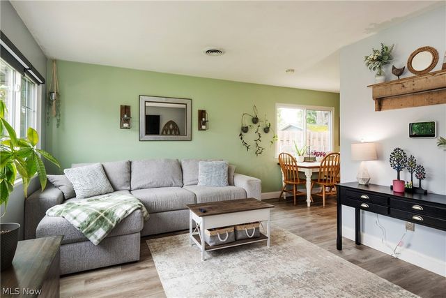 463 Walnut Drive, Berea, OH 44017