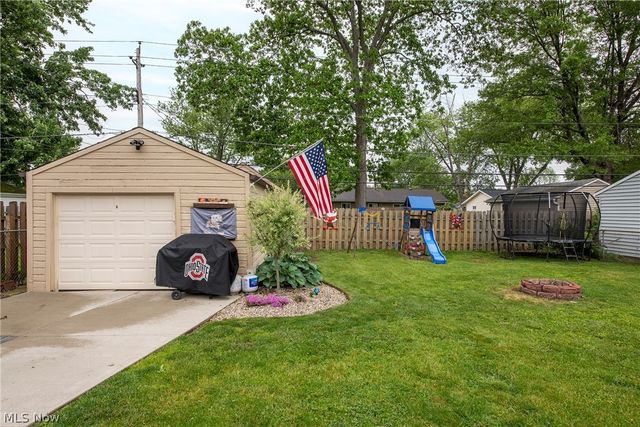 463 Walnut Drive, Berea, OH 44017