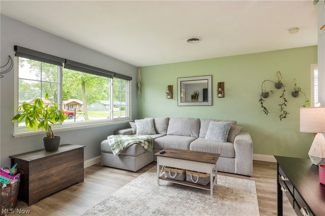 463 Walnut Drive, Berea, OH 44017