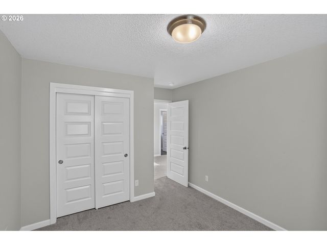 54 SHORE Dr, St Helens, OR 97051