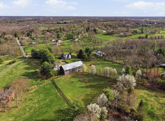 235 Lakewood Drive, Nicholasville, KY 40356