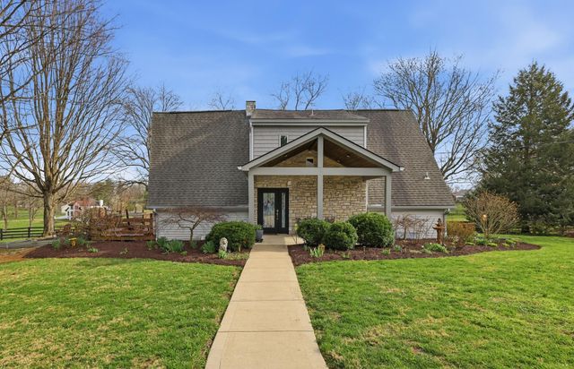 235 Lakewood Drive, Nicholasville, KY 40356