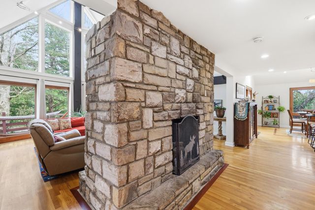 235 Lakewood Drive, Nicholasville, KY 40356