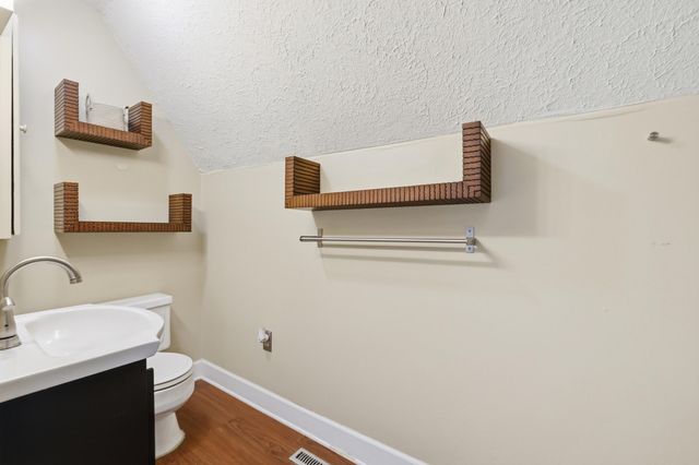 235 Lakewood Drive, Nicholasville, KY 40356