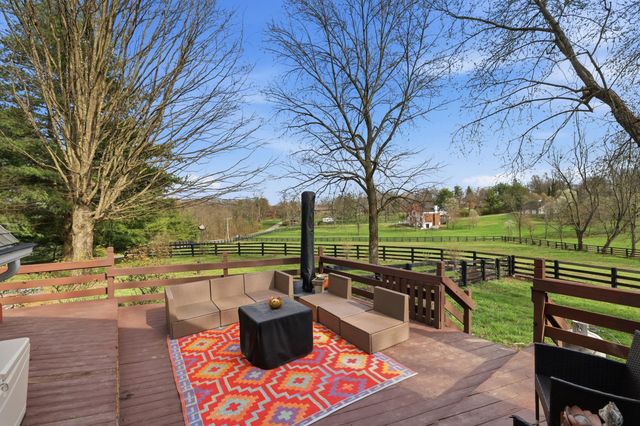 235 Lakewood Drive, Nicholasville, KY 40356