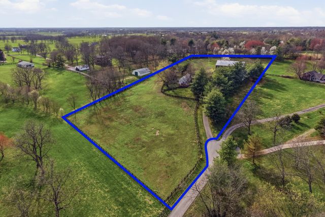 235 Lakewood Drive, Nicholasville, KY 40356