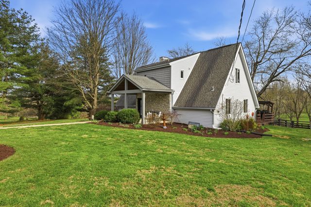 235 Lakewood Drive, Nicholasville, KY 40356