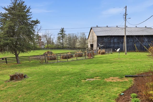 235 Lakewood Drive, Nicholasville, KY 40356