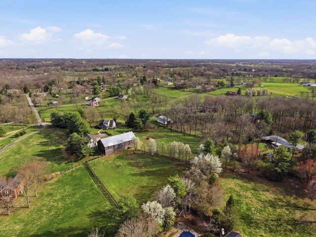 235 Lakewood Drive, Nicholasville, KY 40356