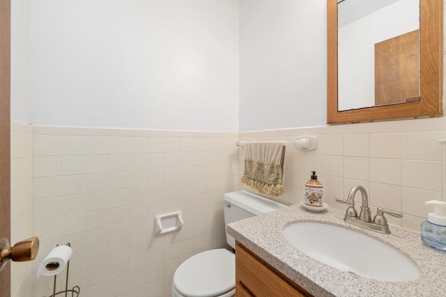 1707 Drollinger St, Wichita, KS 67218