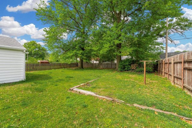 1707 Drollinger St, Wichita, KS 67218