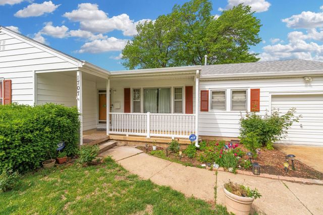 1707 Drollinger St, Wichita, KS 67218