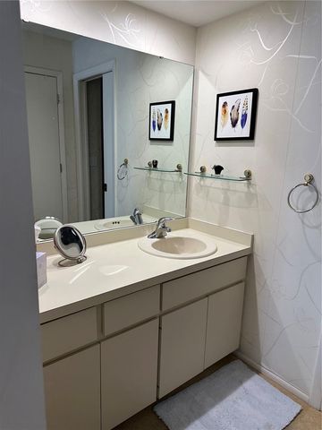 1211 CAPRI ISLES BOULEVARD 122, Venice, FL 34292