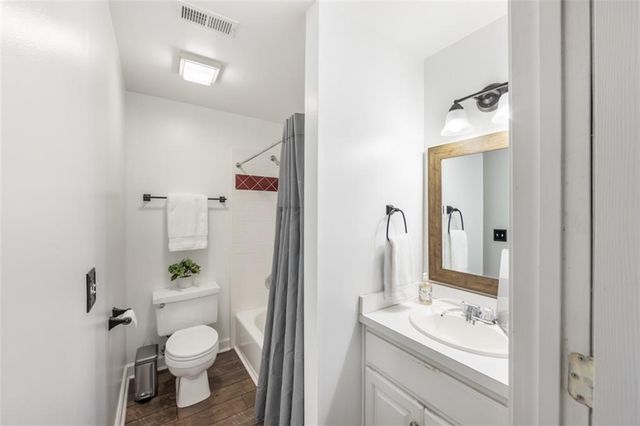 1566 Asheforde Drive, Marietta, GA 30068