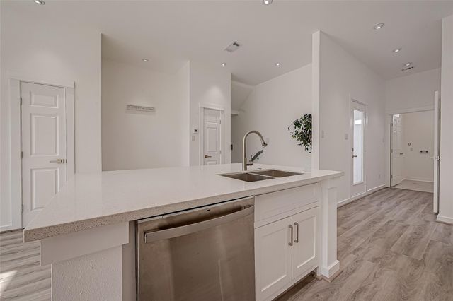 6538 Cohn Street, Houston, TX 77091