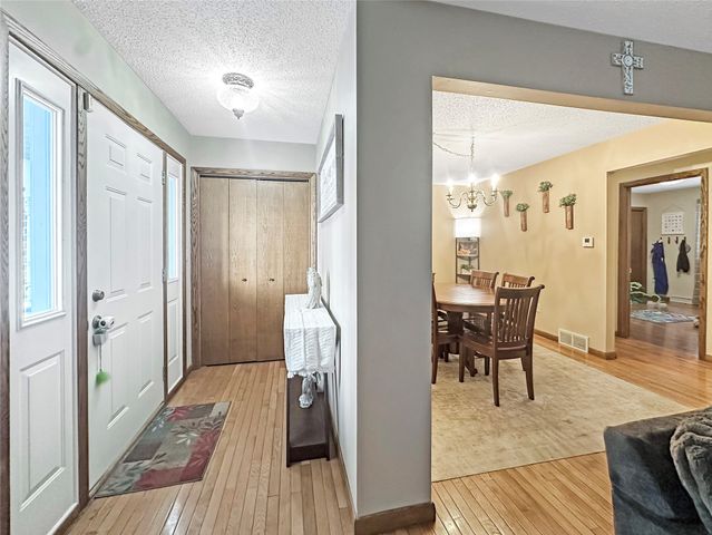 1207 APPLEJACK Drive, Erie, PA 16509