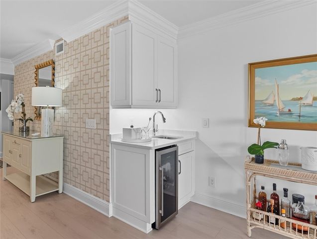 8880 N Sea Oaks Way 103, Vero Beach, FL 32963