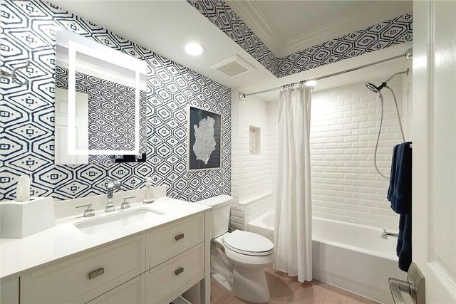 8880 N Sea Oaks Way 103, Vero Beach, FL 32963