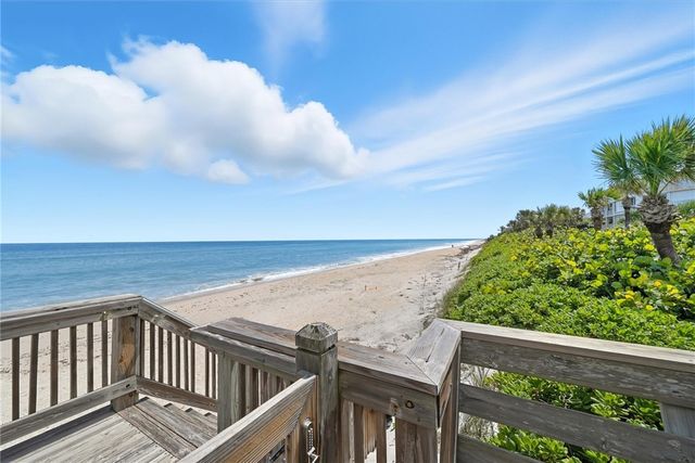 8880 N Sea Oaks Way 103, Vero Beach, FL 32963