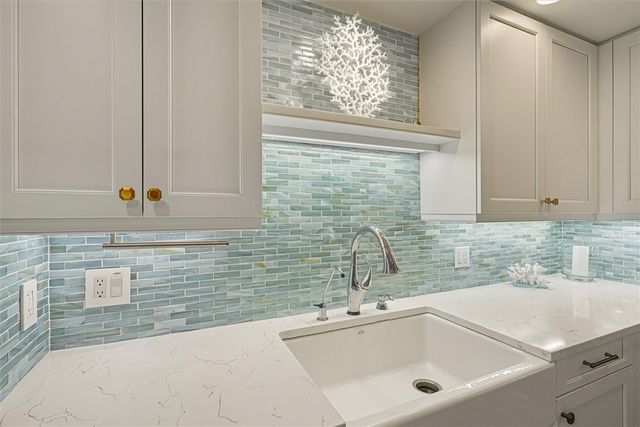 8880 N Sea Oaks Way 103, Vero Beach, FL 32963