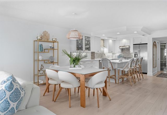 8880 N Sea Oaks Way 103, Vero Beach, FL 32963