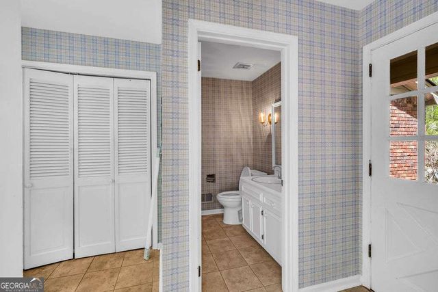 5614 Glenrich Drive, Dunwoody, GA 30338