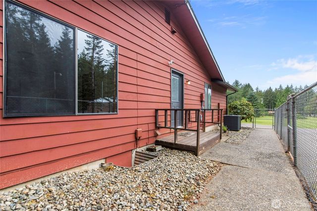 191 SE Noble Glen Drive, Shelton, WA 98584