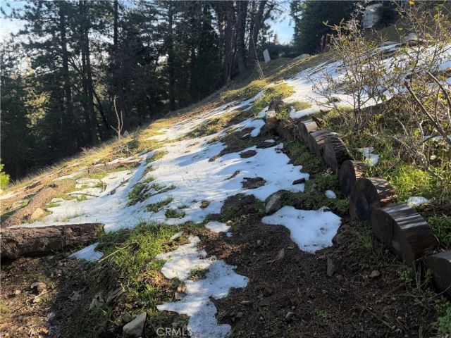 24989 Highland, Crestline, CA 92325