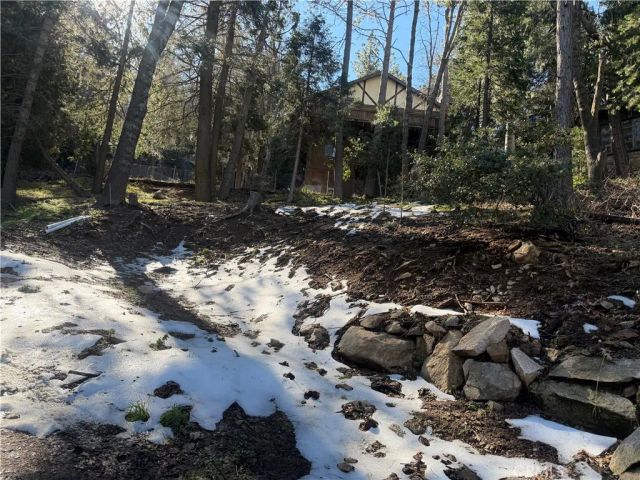 24989 Highland, Crestline, CA 92325