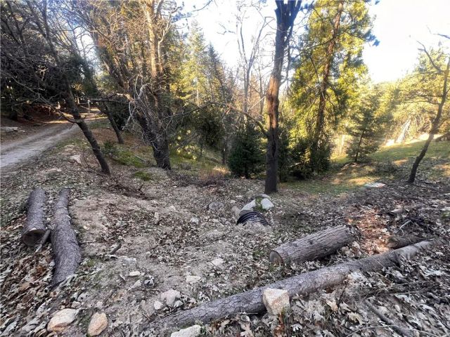 24989 Highland, Crestline, CA 92325