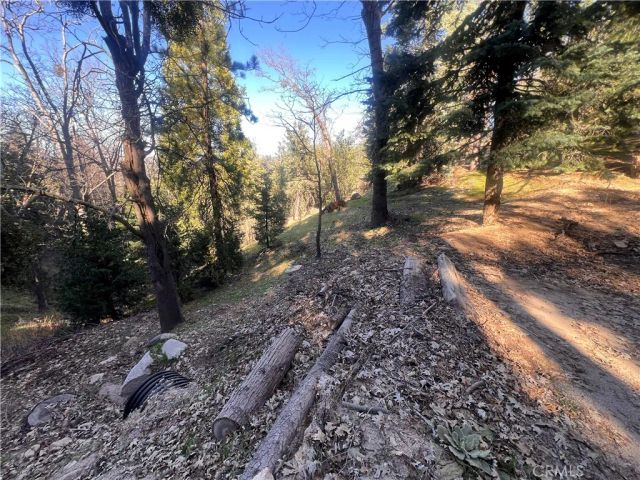 24989 Highland, Crestline, CA 92325