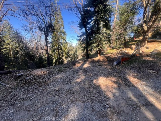 24989 Highland, Crestline, CA 92325