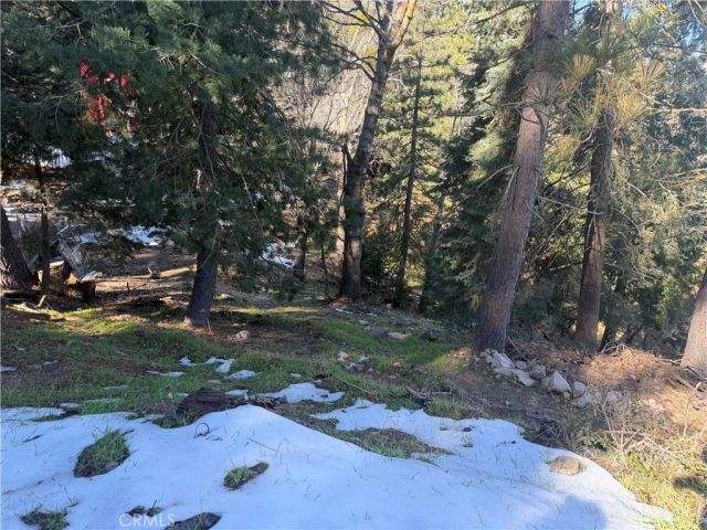 24989 Highland, Crestline, CA 92325