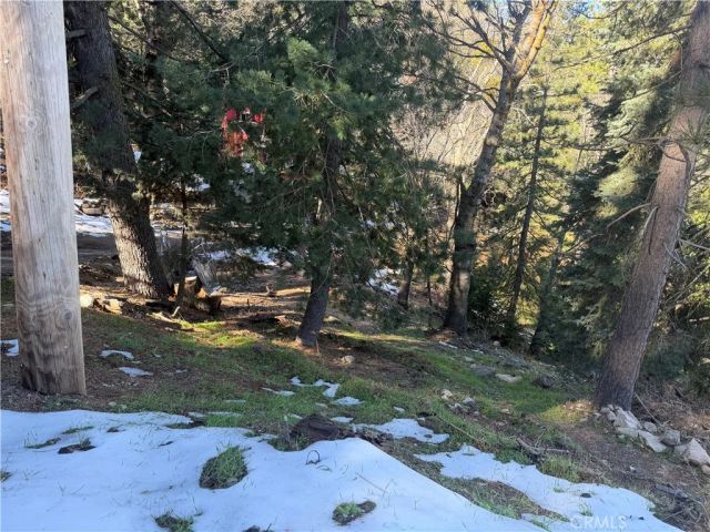 24989 Highland, Crestline, CA 92325